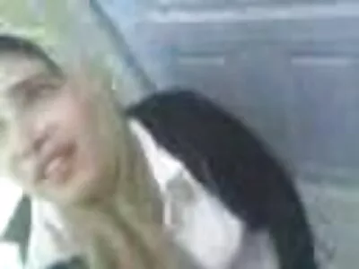 Busty بیب سایتسکسی ایرانی اپنے خوبصورت فوٹوگرافر کو چود رہی ہے۔