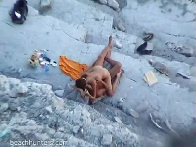 بہت اچھی لگ رہی لڑکی اپنے پڑوسی کو فیلم سکسی ایرانی وحشی چود رہی ہے۔
