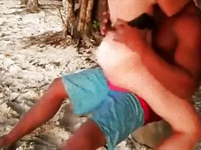 ایک تجربہ کار سیاہ جانتی ہے کہ فیلمسکس ایرانی جدید وہ کیا چاہتی ہے۔